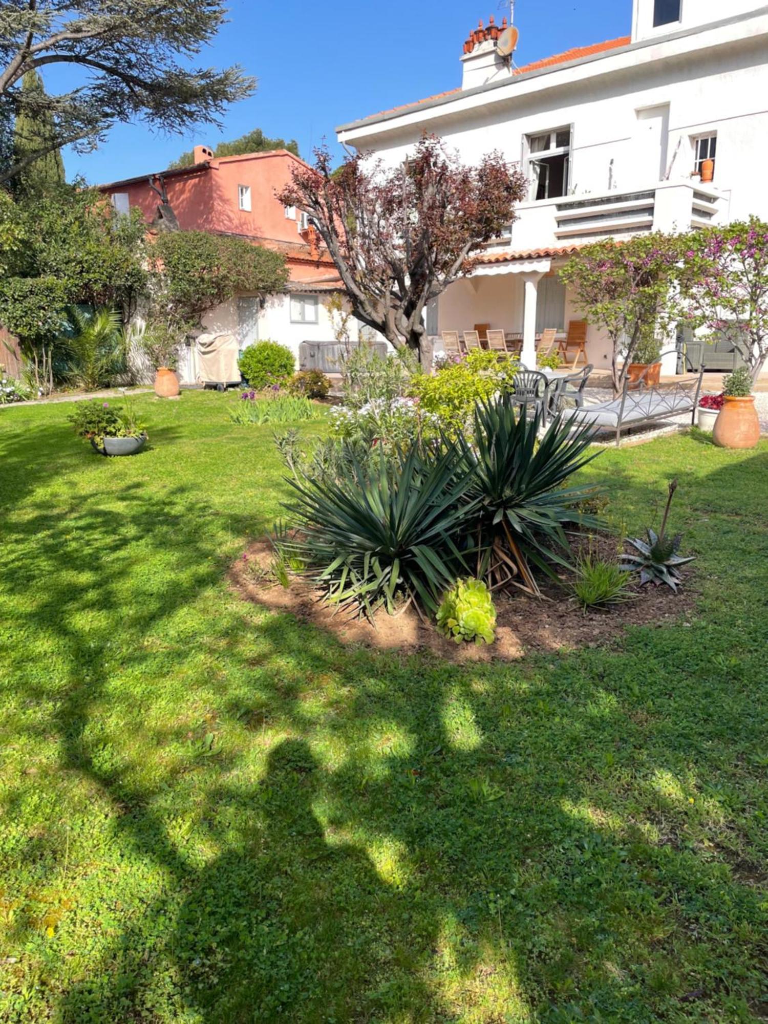 Appartement Rez De Villa Proche Port Et Plages De Sanary 외부 사진