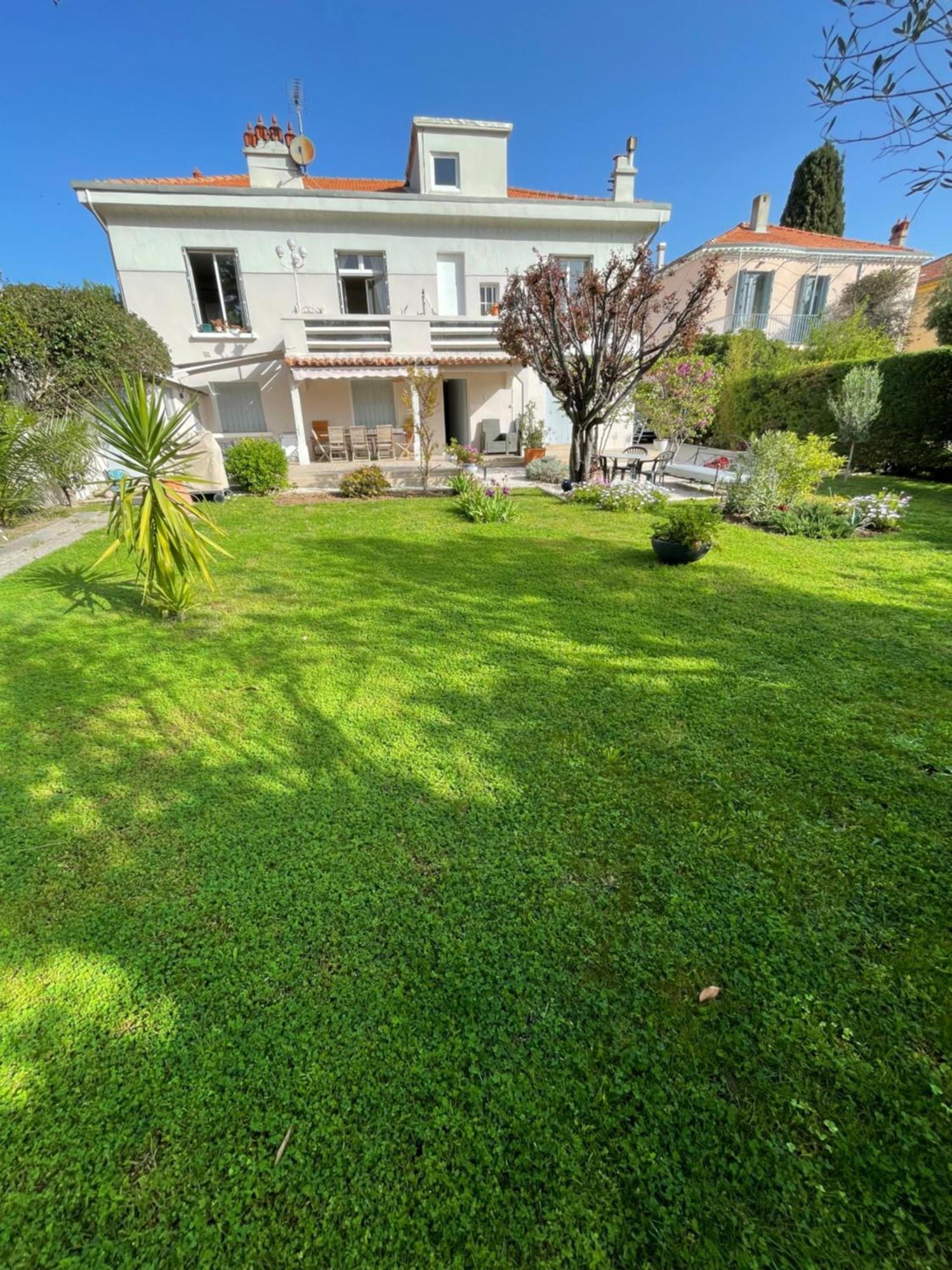 Appartement Rez De Villa Proche Port Et Plages De Sanary 외부 사진